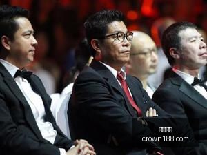 电竞选手退,役引泪目,粉丝不舍告,皇冠体育官网,皇冠体育赛事直播,皇冠体育App,皇冠体育代理合作,皇冠体育平台